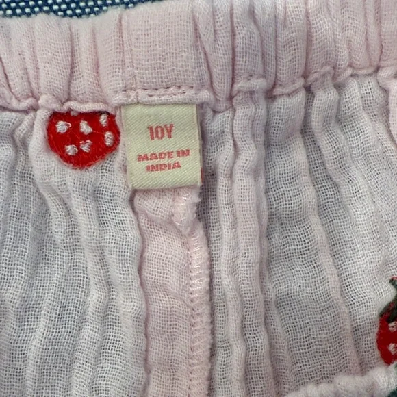 Pink Chicken Linen Muslin Ruffled Kids Top and shorts SET Strawberry 🍓 - Picture 8 of 8